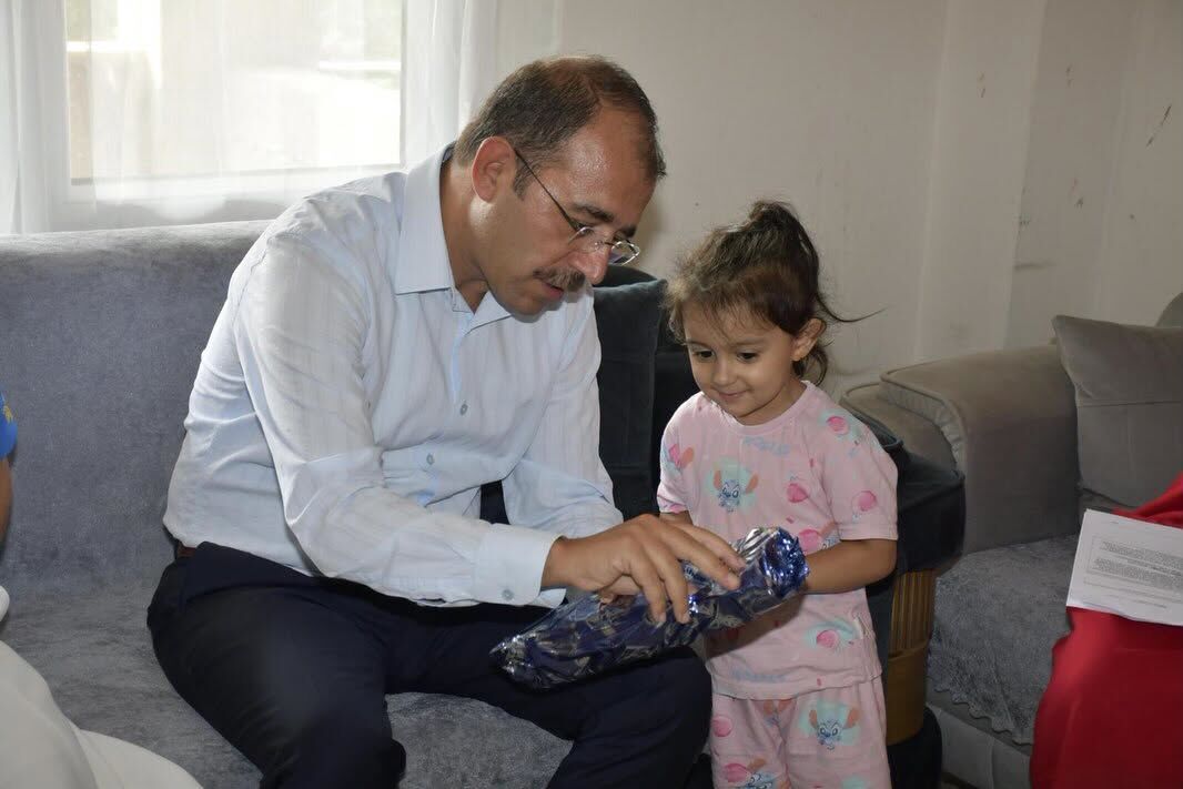 Kadirli Kaymakamı Erdinç Dolu’dan Bebek Ziyareti