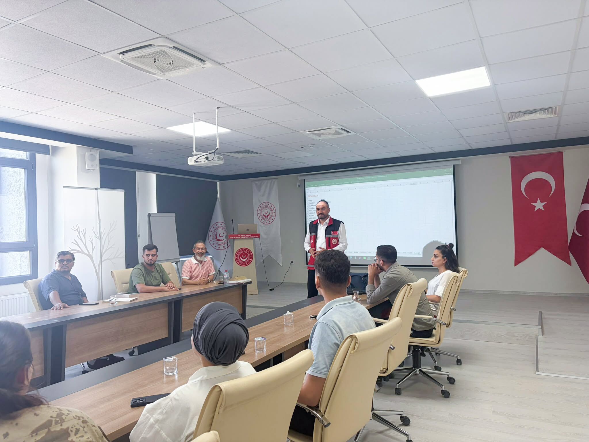 Hatay’da personele güvenli medya semineri-1