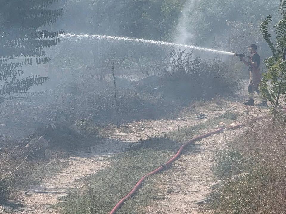 Antakya Küçükdalyan’da Bahçe Yangını