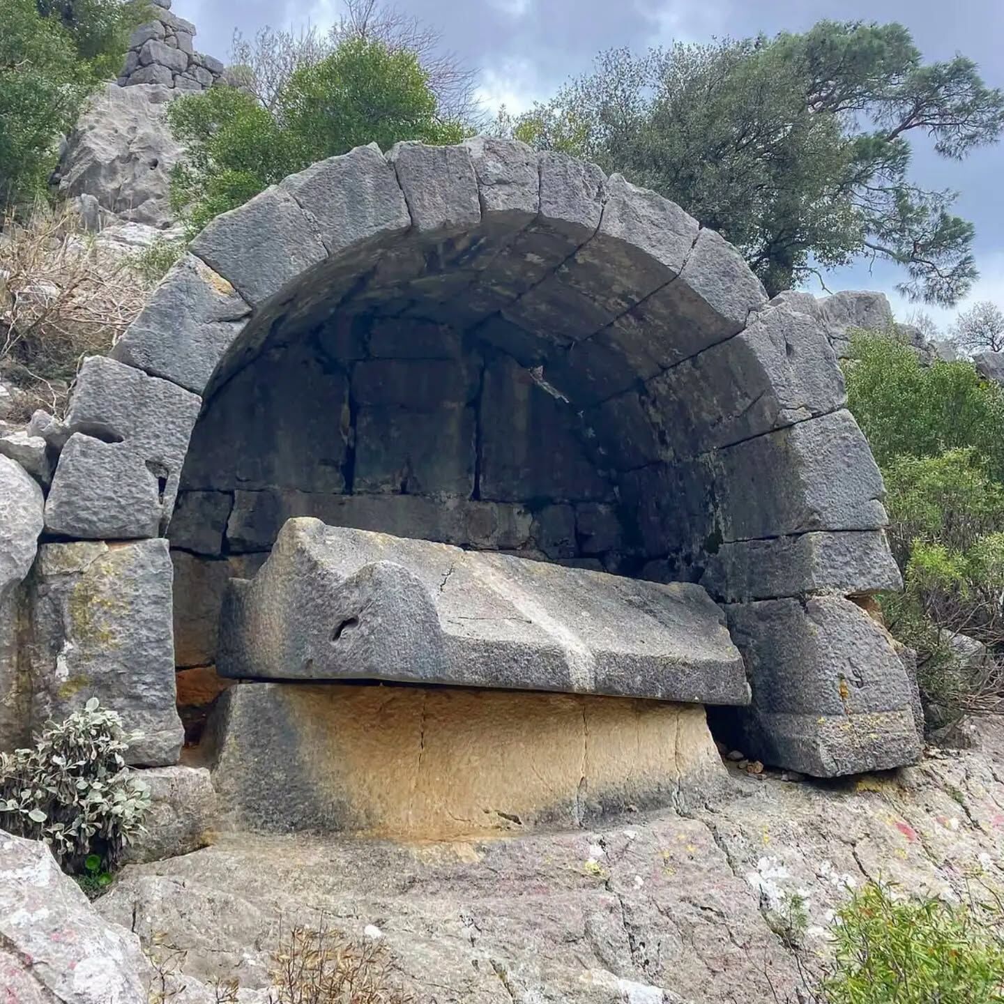Antalya’nın Dağlarında Saklı Kalan Neapolis Antik Kenti