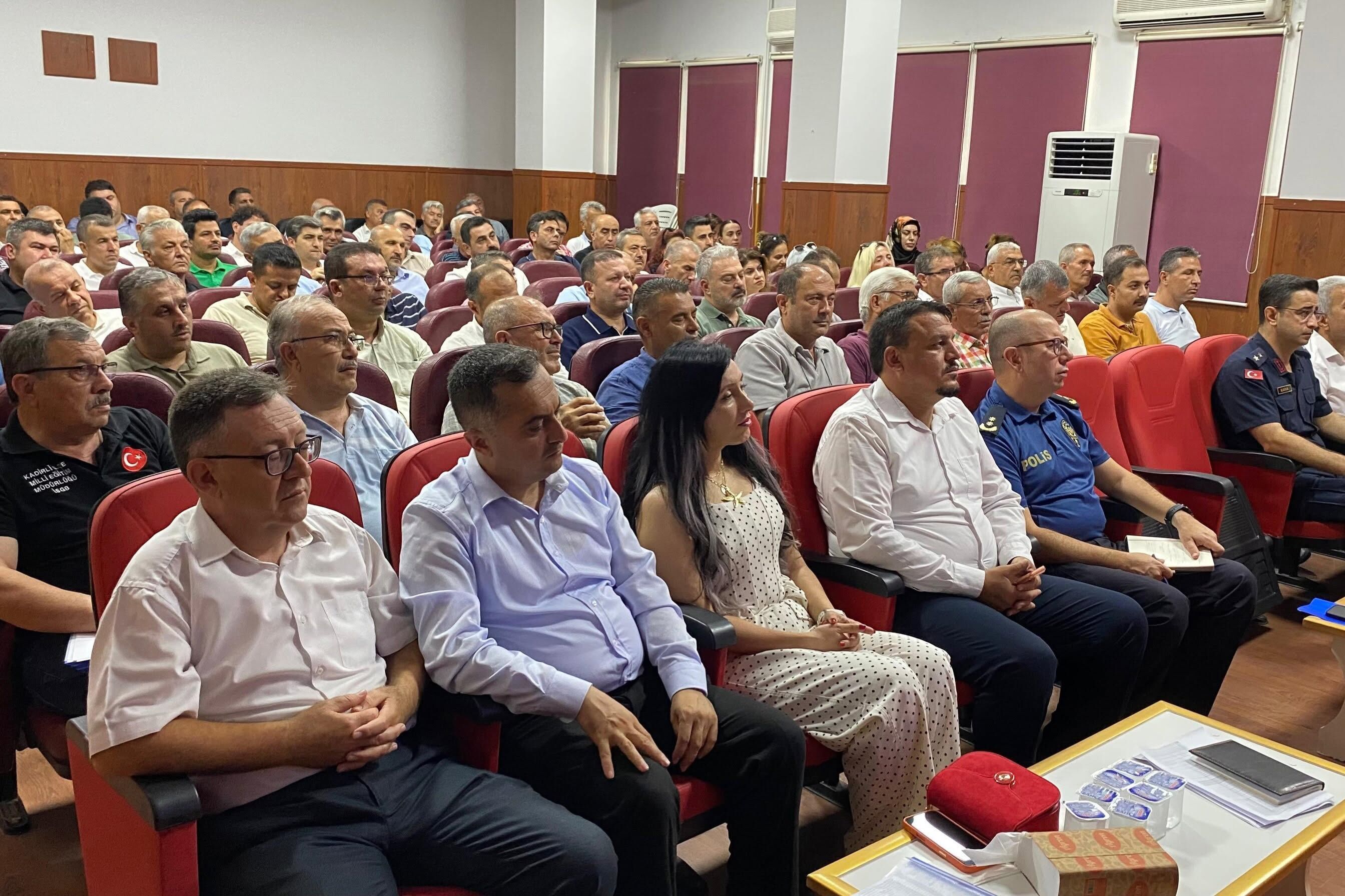 Kadirli Kaymakamı Erdinç Dolu okul güvenliğini görüştü-1