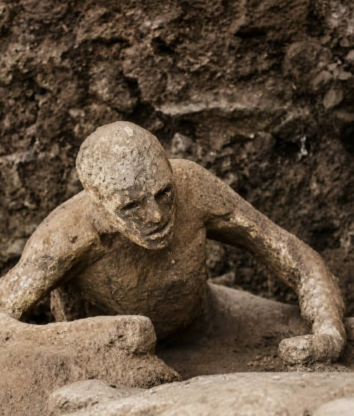 Pompeii’de Yüzyıllardır Süren Kazılar Tarihi Aydınlatıyor-1