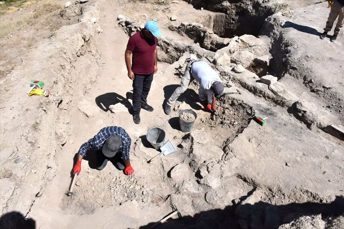İremir Höyüğü’nde 5 Bin 500 Yıllık Yaşam İzleri