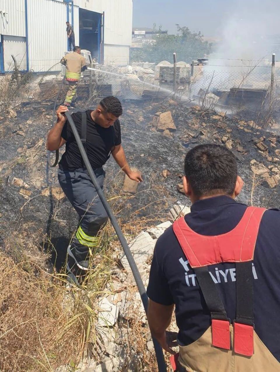 Antakya Dikmece’de Otluk Alan Yangını