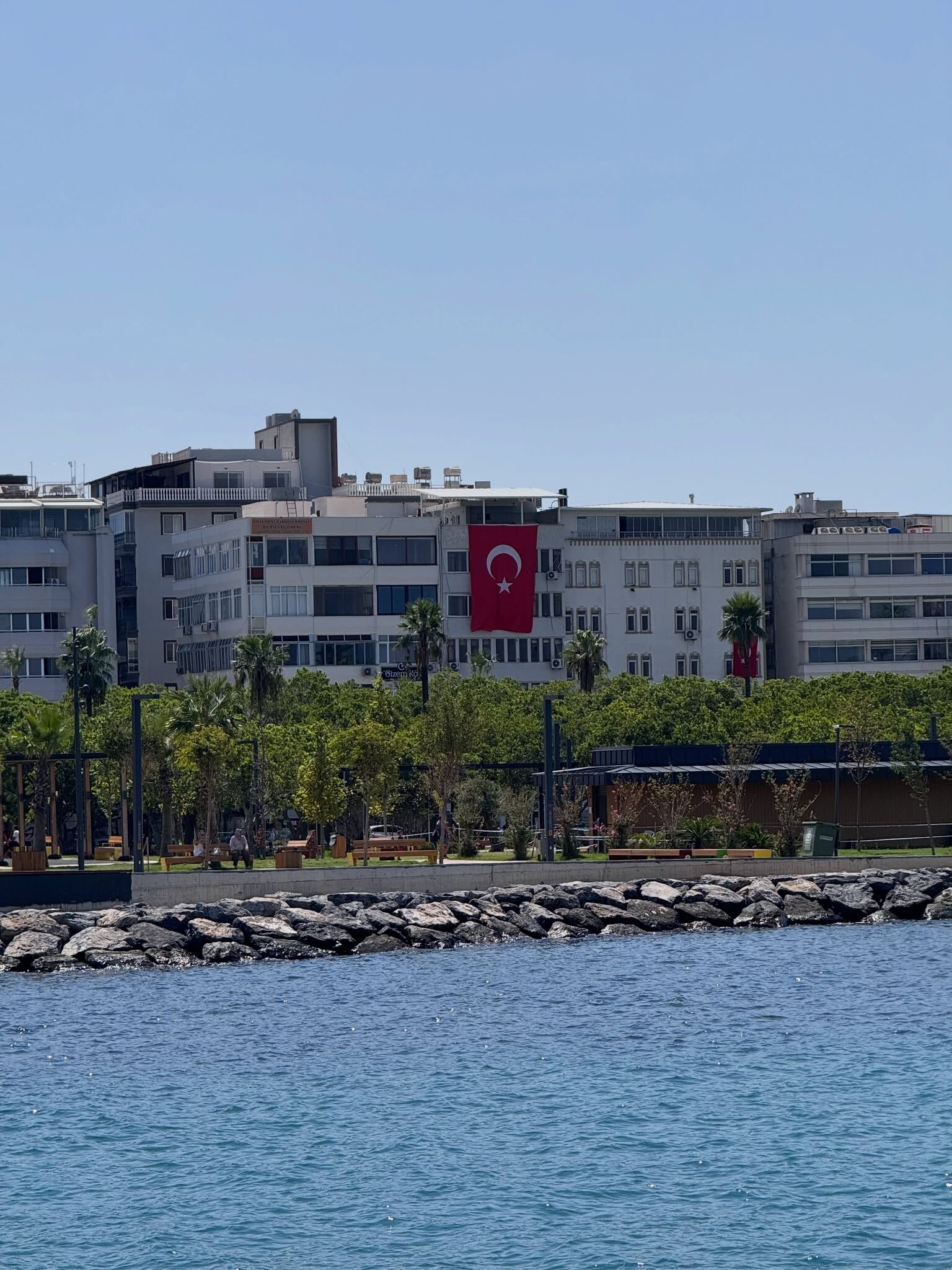 İskenderun Sahilinde Akdeniz Manzarası Büyülüyor
