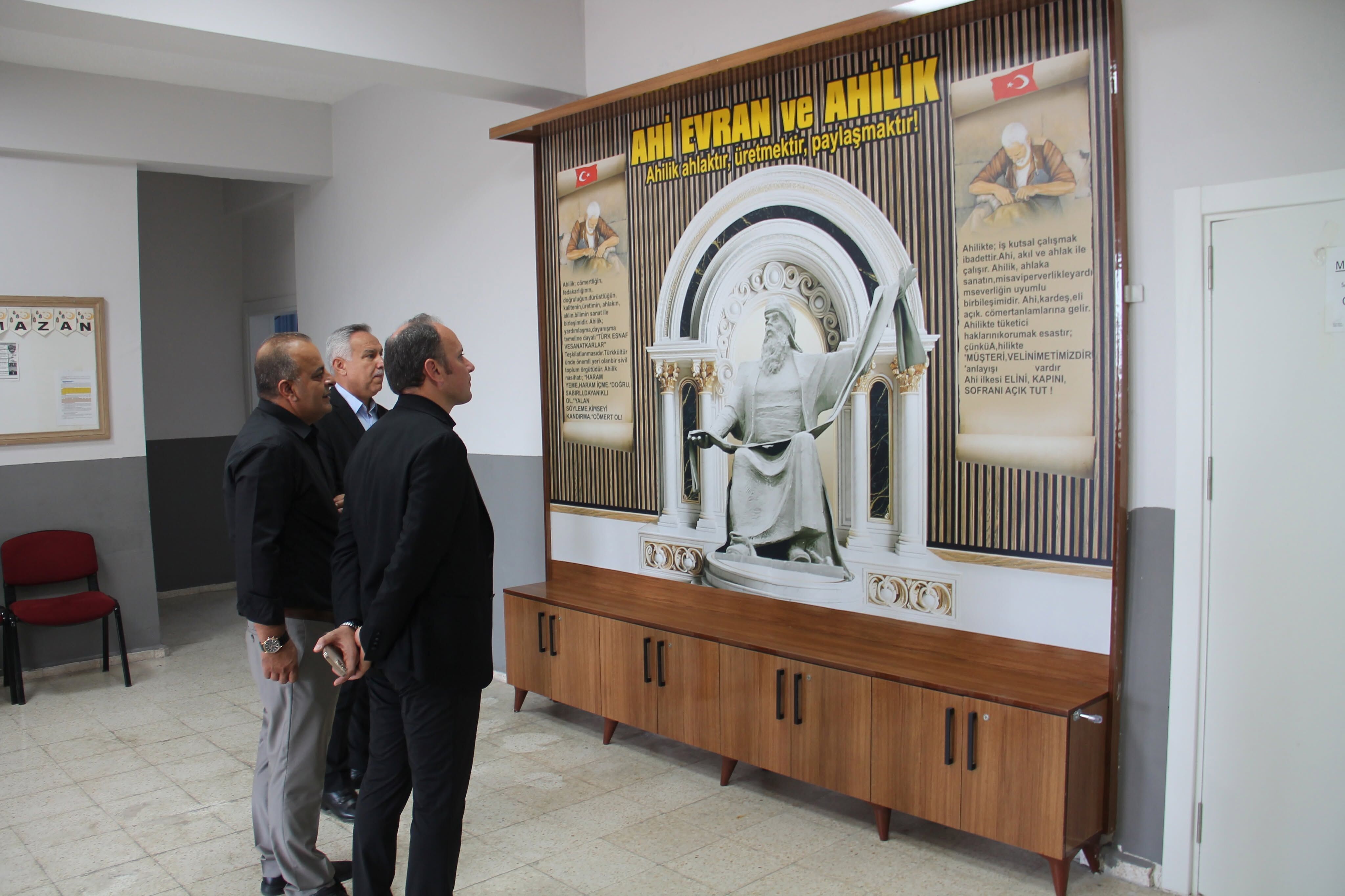 Kaymakam Yunus Emre Akpınar’dan Eğitim Merkezine Ziyaret-1