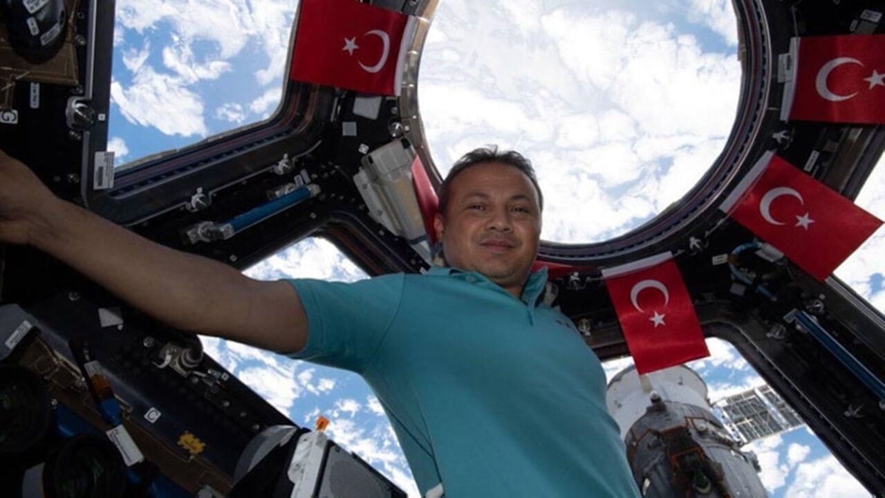 Alper Gezeravcı1
