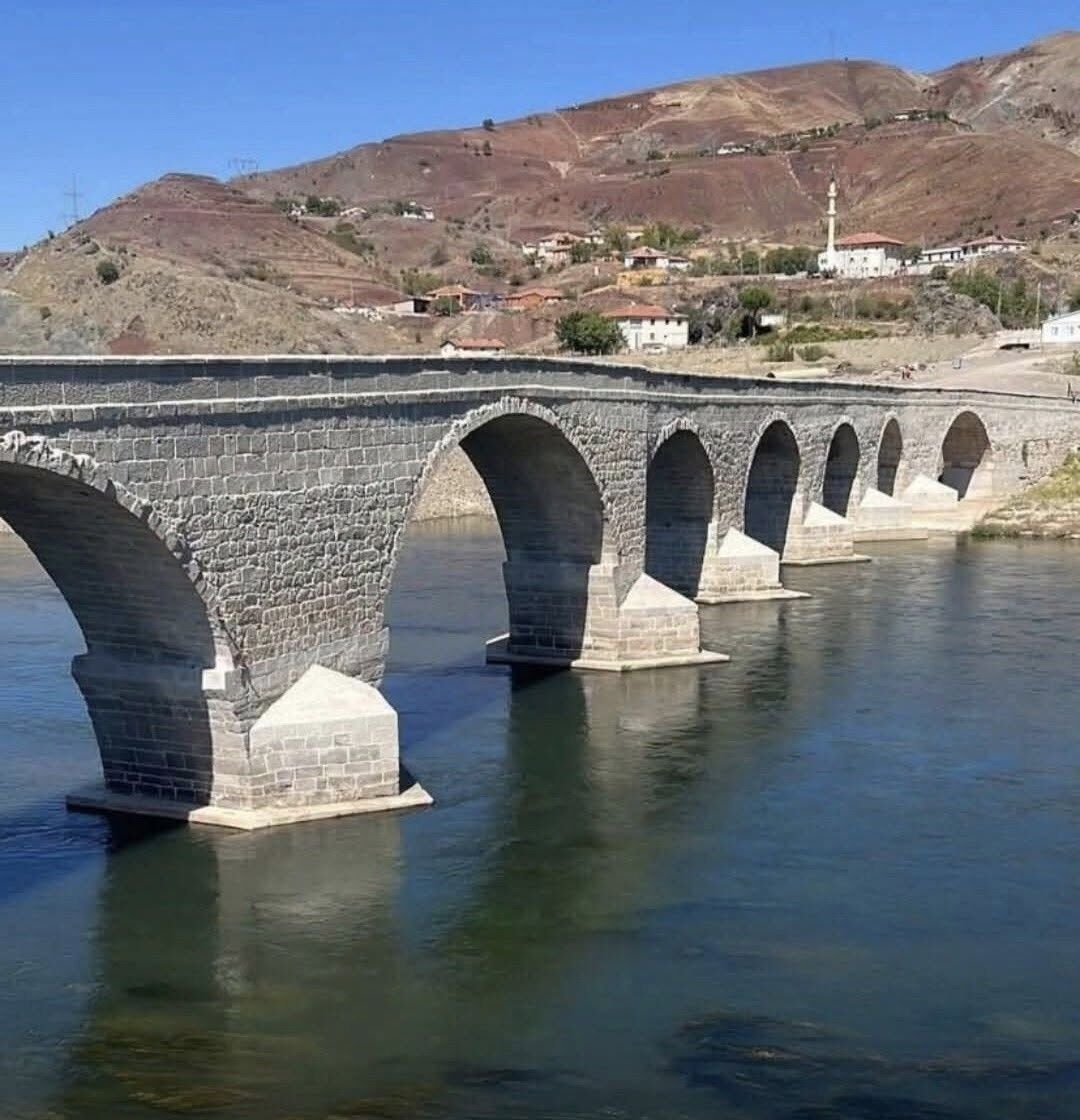 Ankara Kalecik’te Develioğlu Köprüsü Zamana Direniyor
