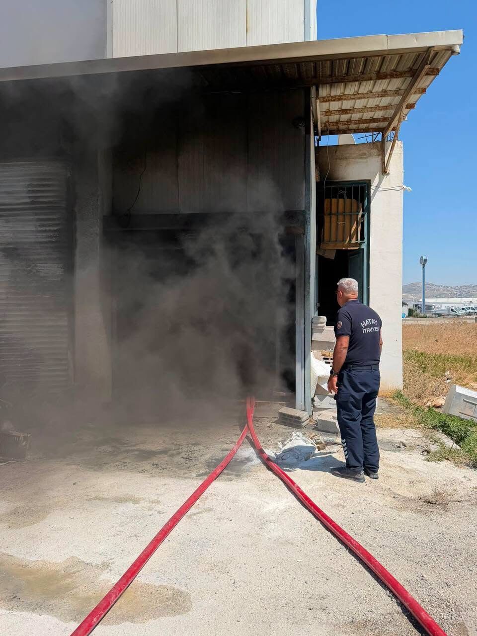 Antakya’da İş Yeri Yangını Kısa Sürede Kontrol Altında4