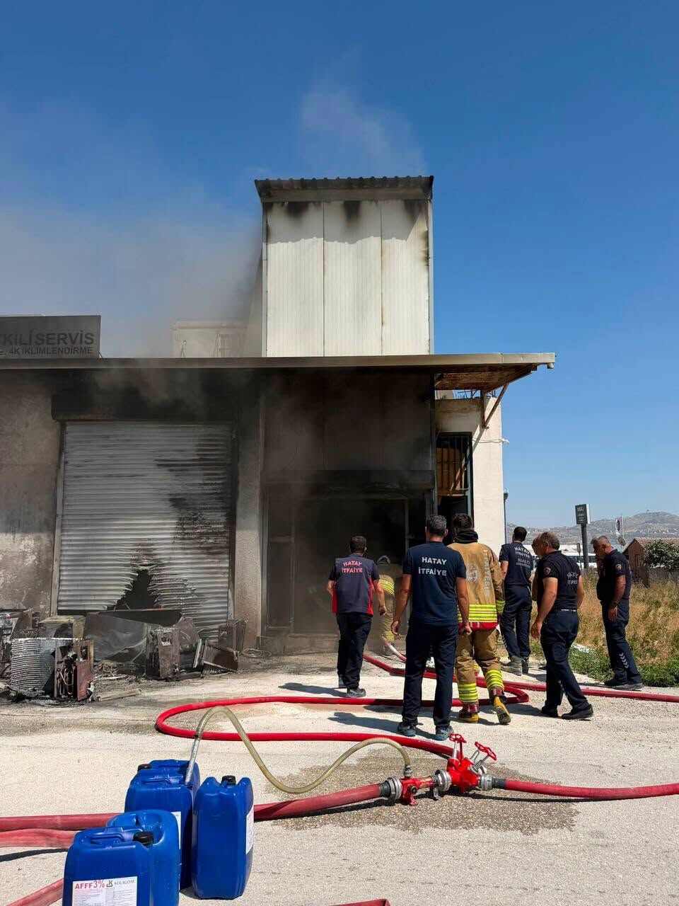 Antakya’da İş Yeri Yangını Kısa Sürede Kontrol Altında5