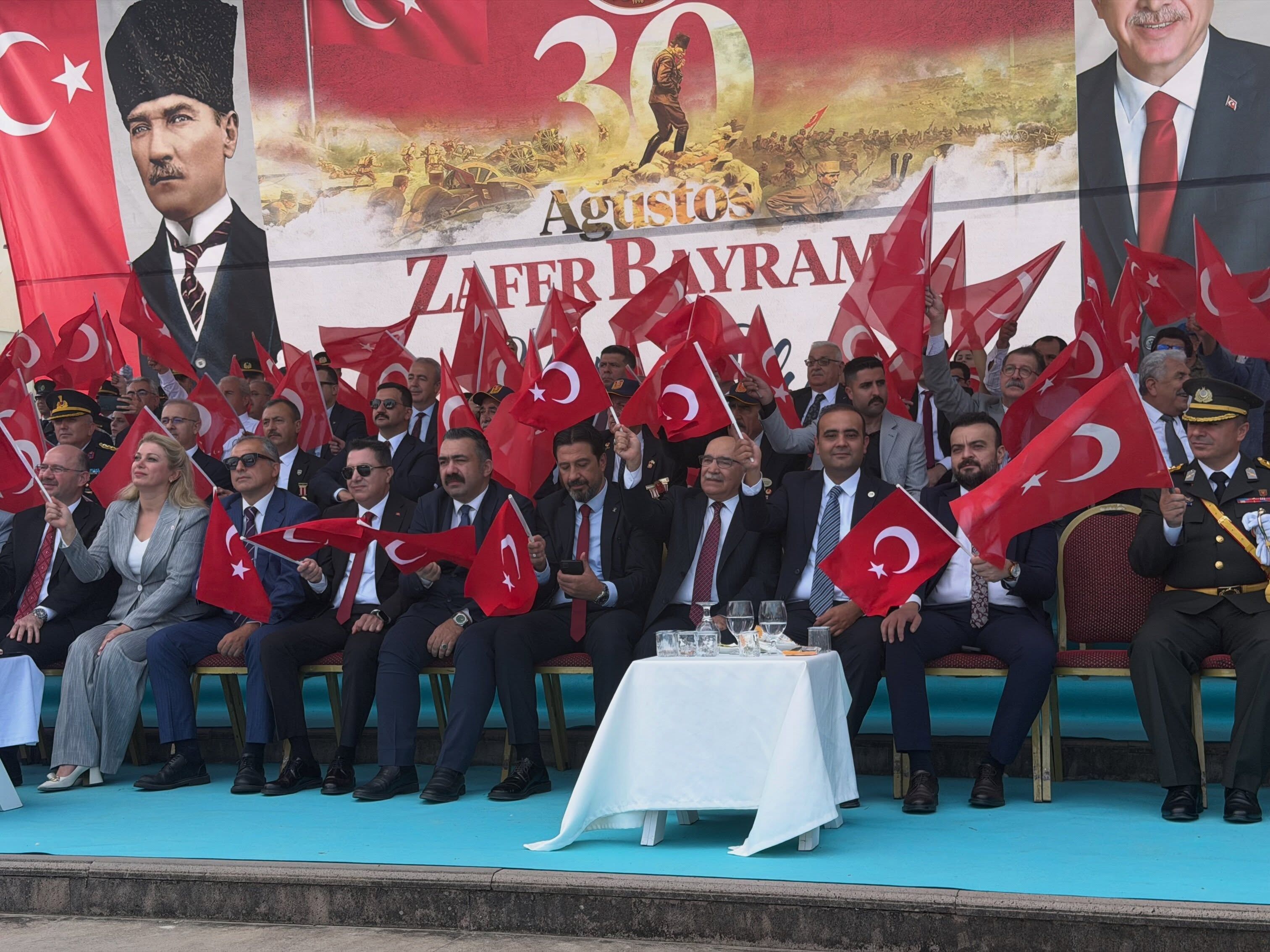 Başkan Güvel “30 Ağustos Bağımsızlığımızın Simgesidir” (2)