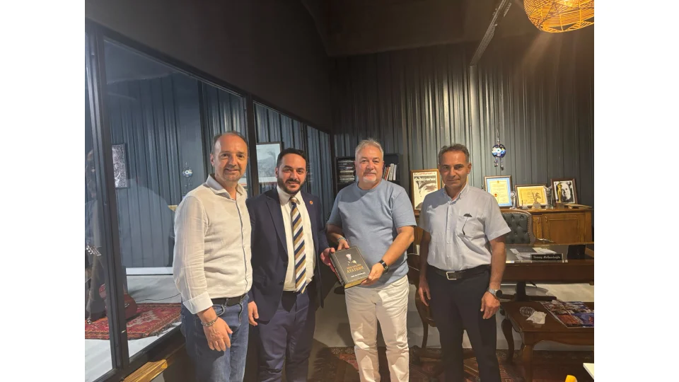 Btp Genel Sekreteri Mustafa Hayri Ergan Izmirde Medya Ziyaretlerinin Ardindan Il Divan Top H1613443 51