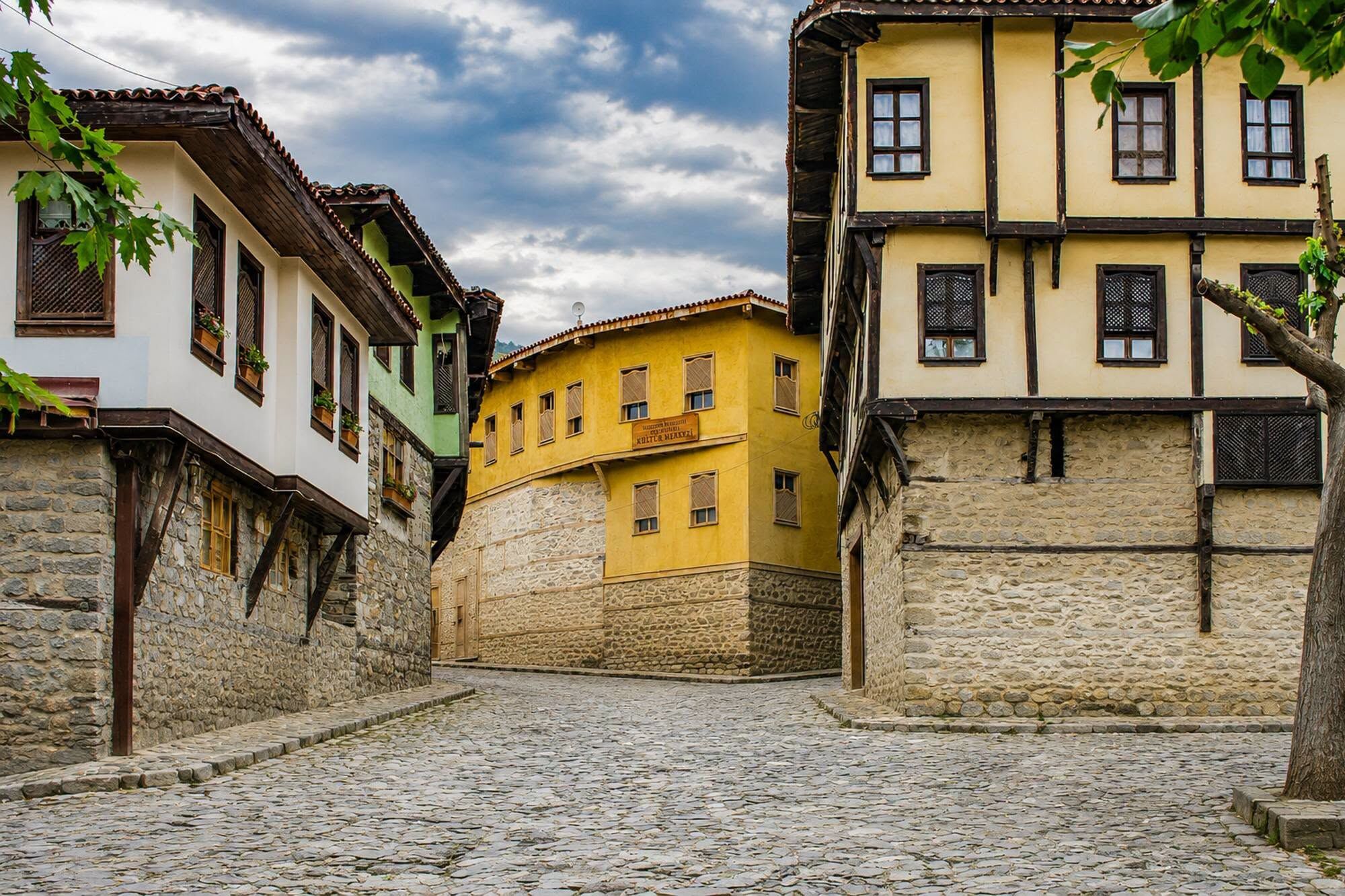 Bursa Cumalıkızık 700 Yıllık Tarihiyle Büyülüyor Mu3