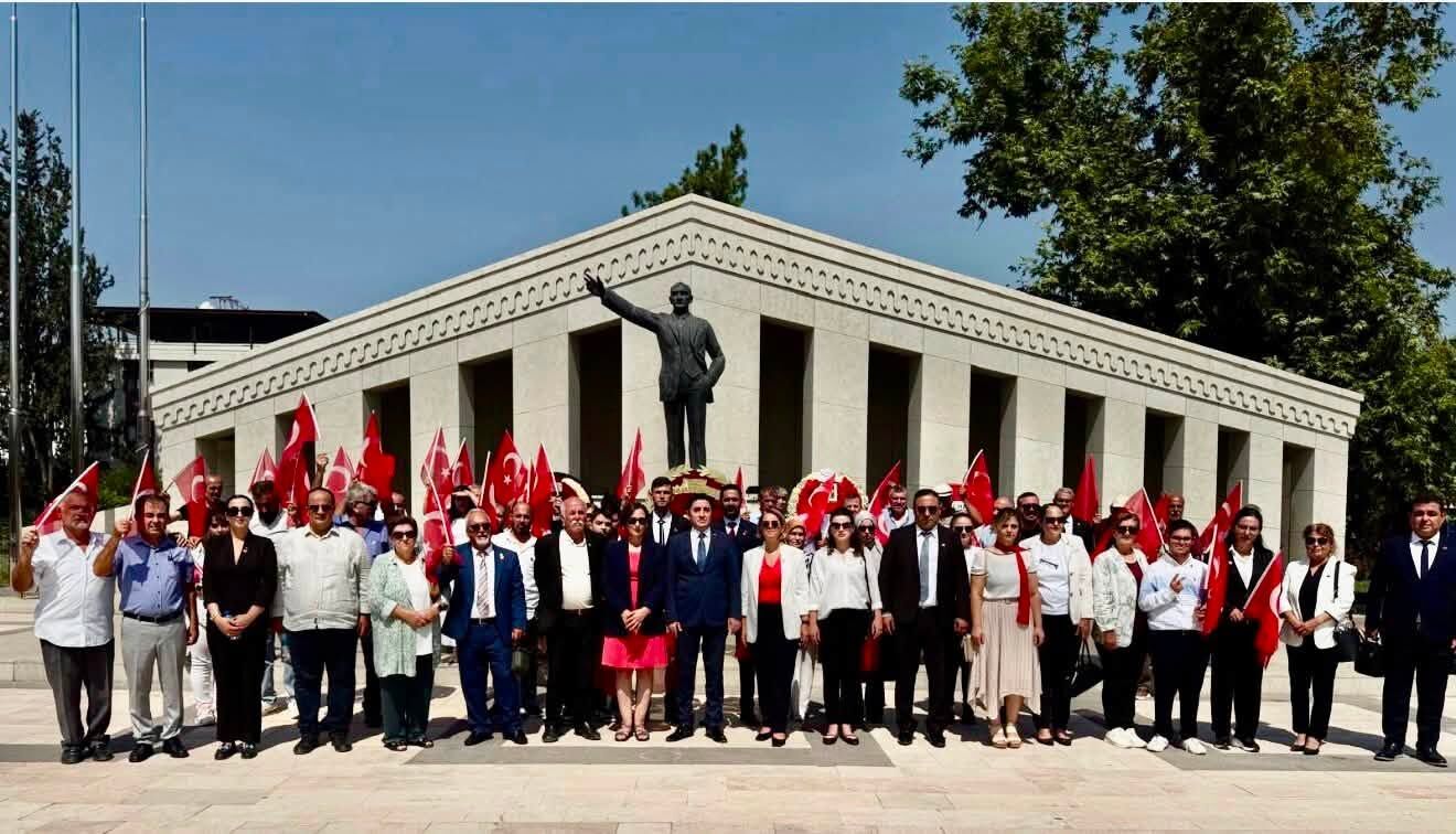 Chp Osmaniye’den 30 Ağustos’ta Atatürk Anıtı’na Çelenk (1)