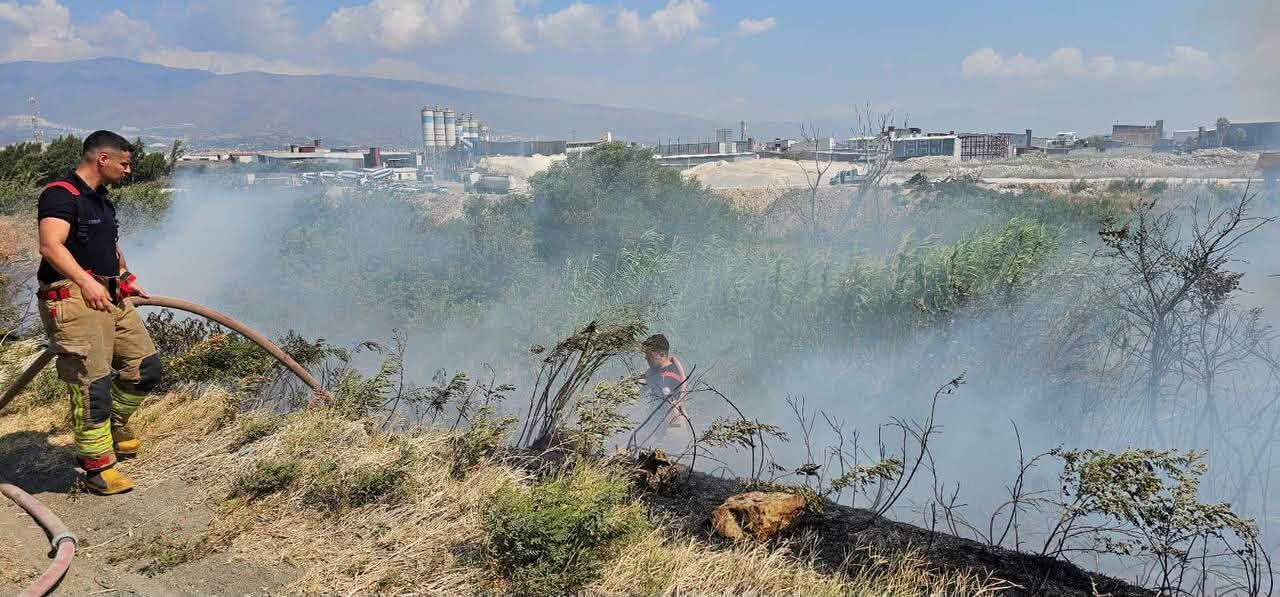 Hatay Antakya’da Sazlık Yangını Kısa Sürede Söndürüldü3