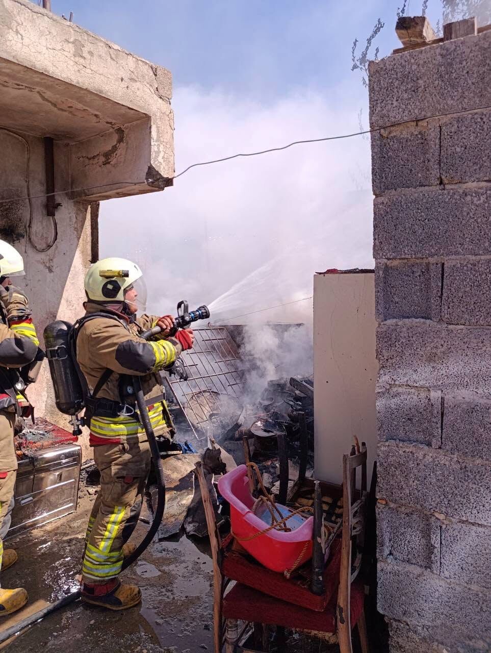 Hatay İskenderun’da Depo Yangını Kısa Sürede Söndürüldü3