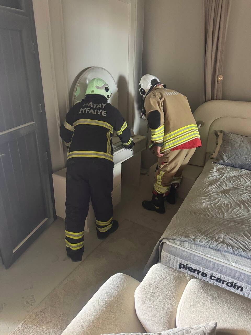 Hatay Kırıkhan’daki İş Yeri Yangını Kısa Sürede Söndü1
