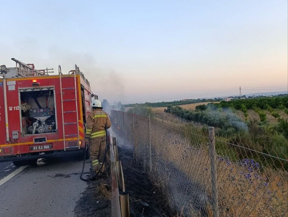 Hatay’da Dört İlçede Çıkan Yangınlar Söndürüldü7