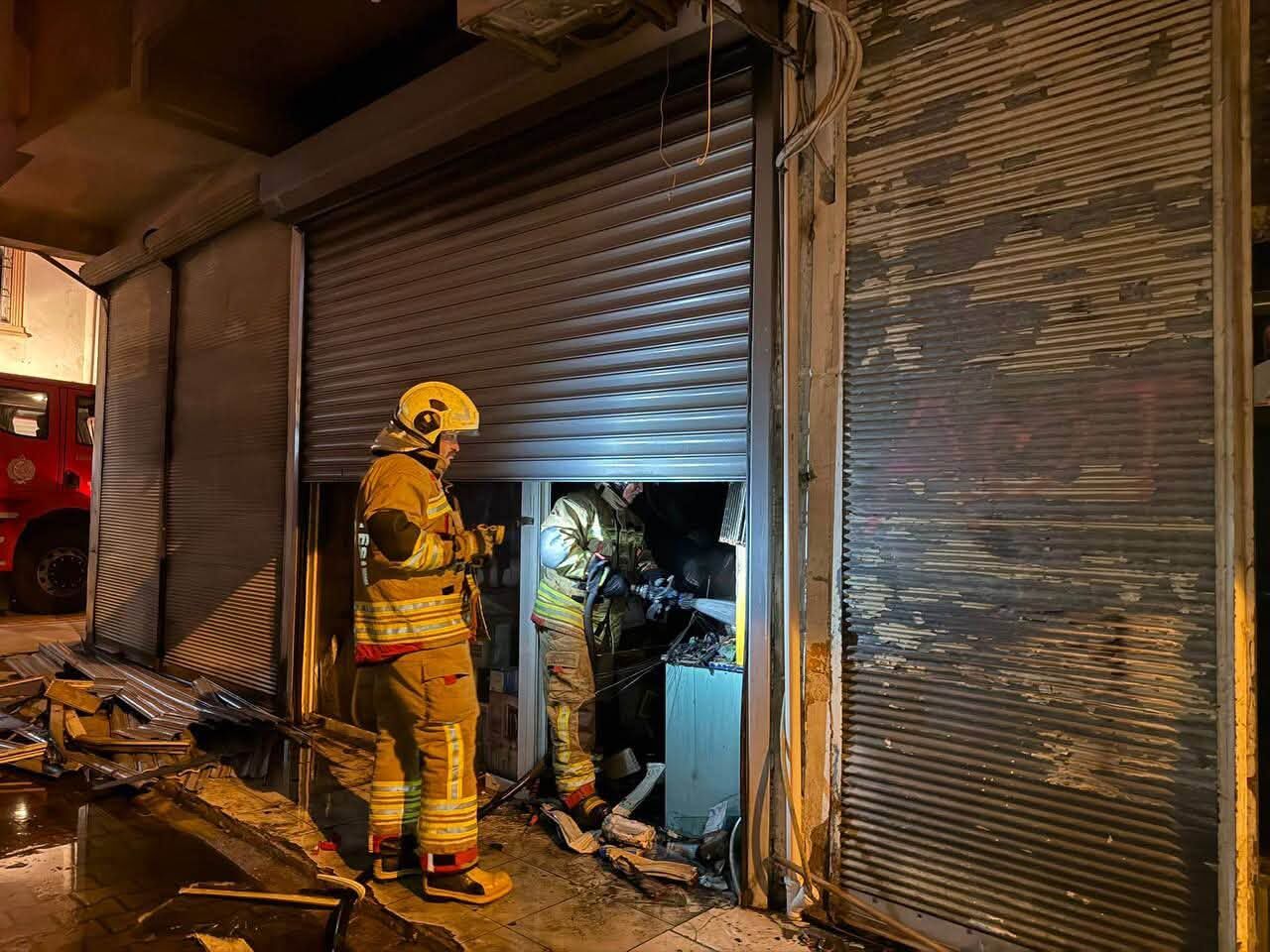 İskenderun’da İş Yeri Yangını Büyümeden Söndürüldü (3)