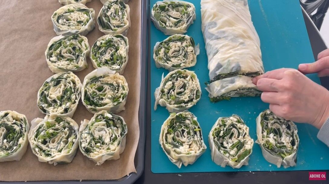 Ispanakli Citir Rulo Borek Dilimle