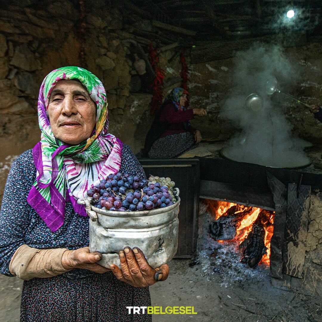 Konya’da Üzümler Geleneksel Yöntemlerle Pekmeze Dönüşüyor2