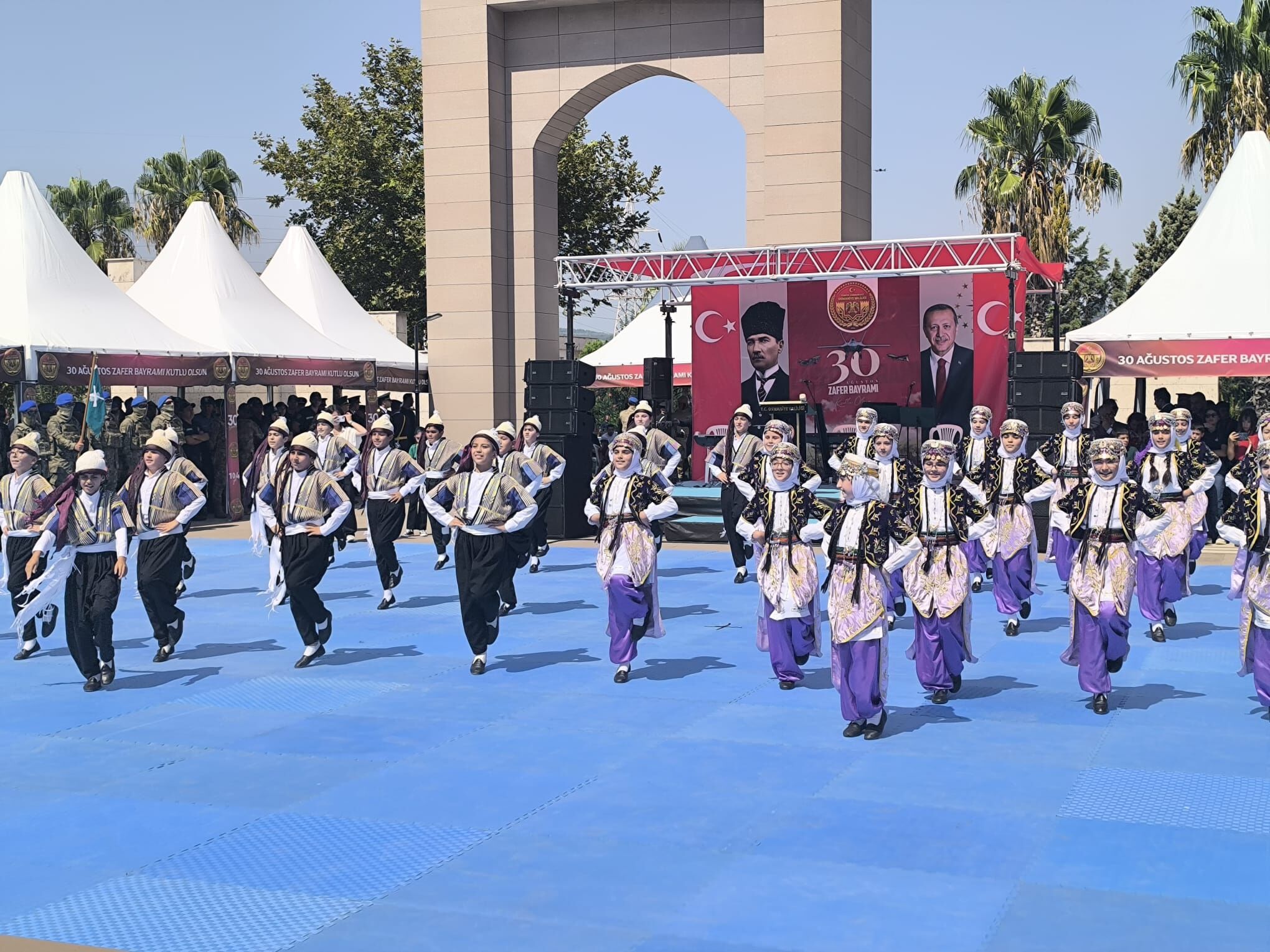 Miniklerden 30 Ağustos’a Özel Halk Oyunları Gösterisi2