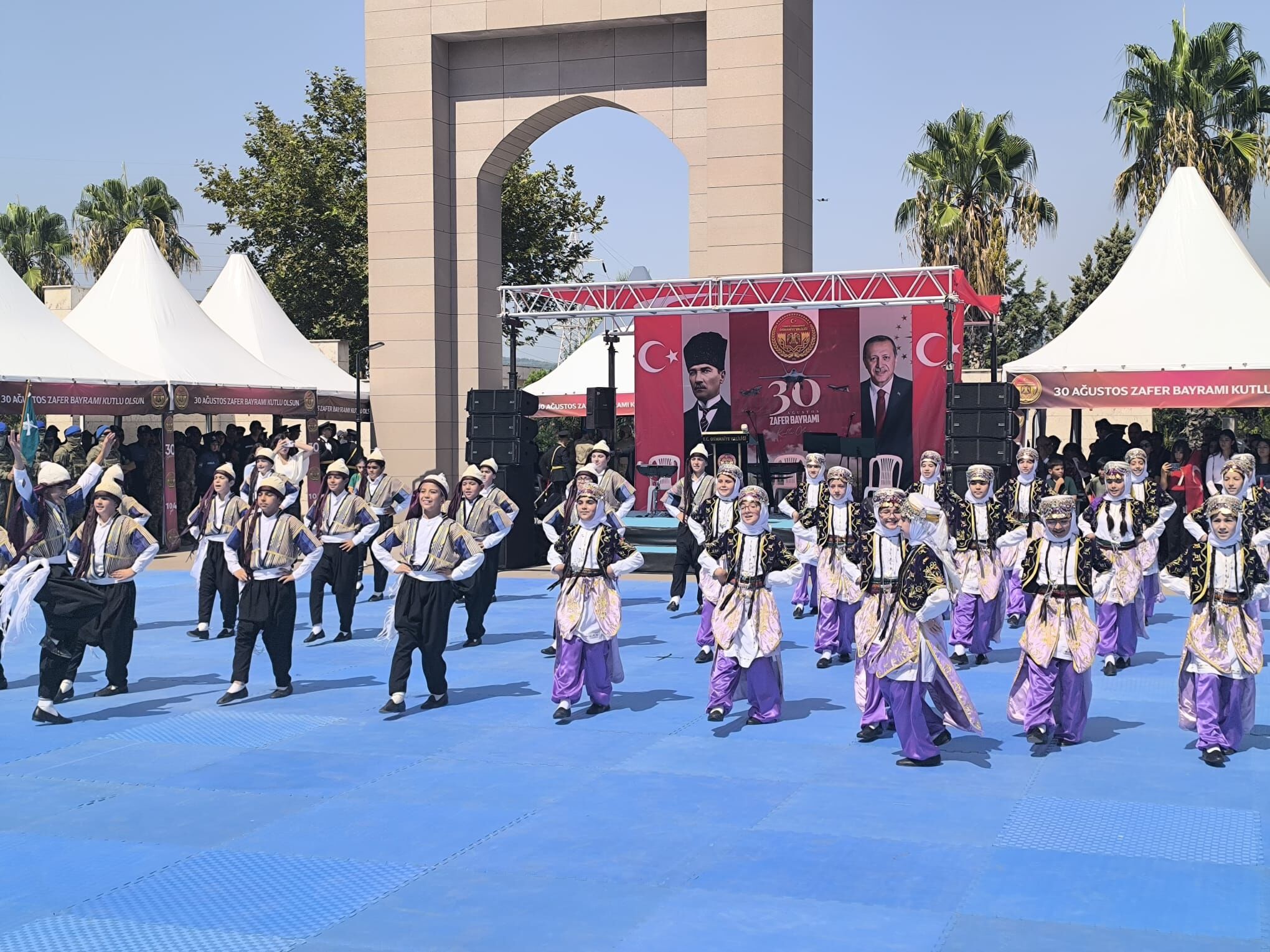 Miniklerden 30 Ağustos’a Özel Halk Oyunları Gösterisi3