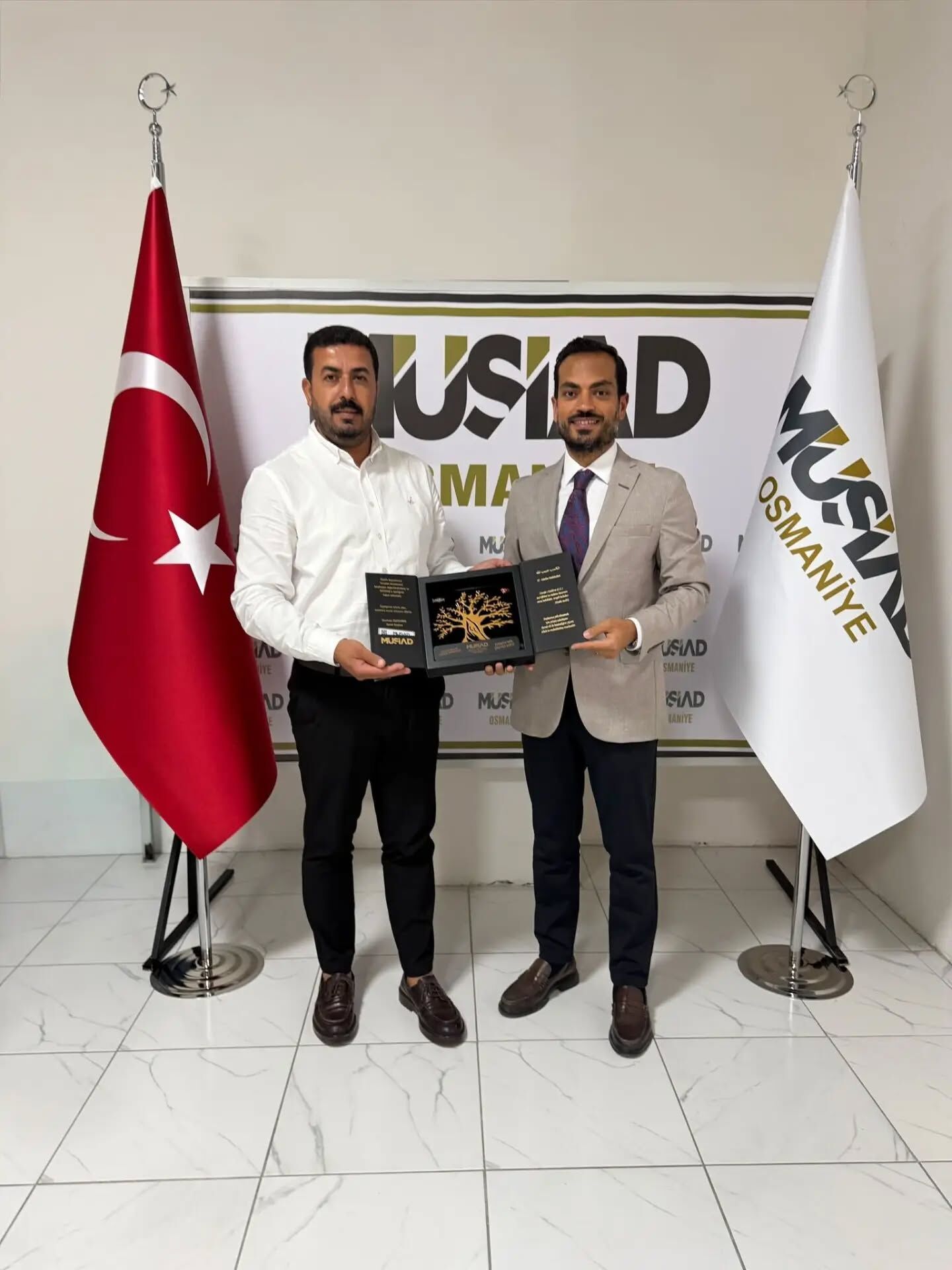 Müsi̇ad Osmaniye’de Yeni Üyelere Hediye Verildi4