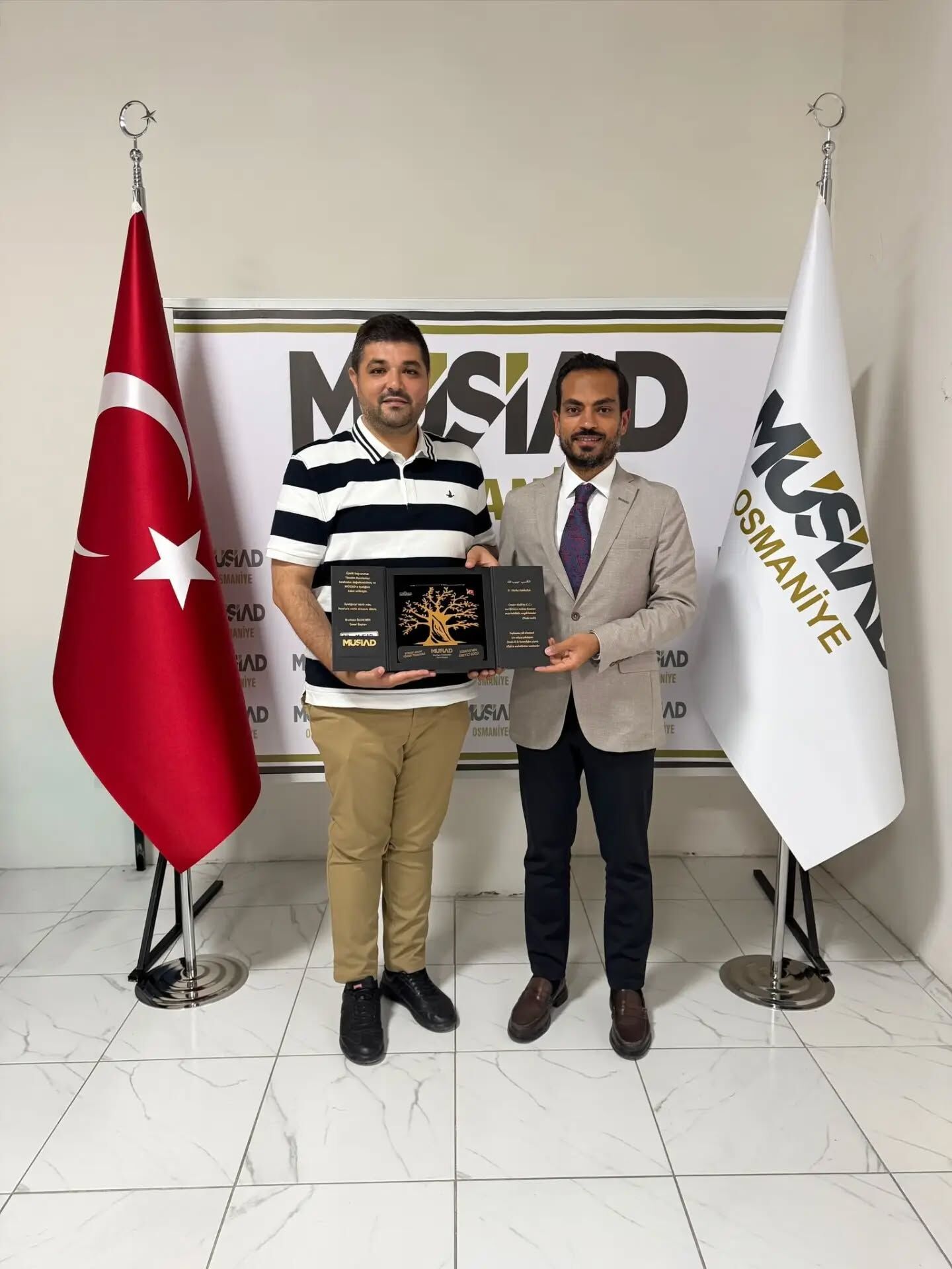 Müsi̇ad Osmaniye’de Yeni Üyelere Hediye Verildi5