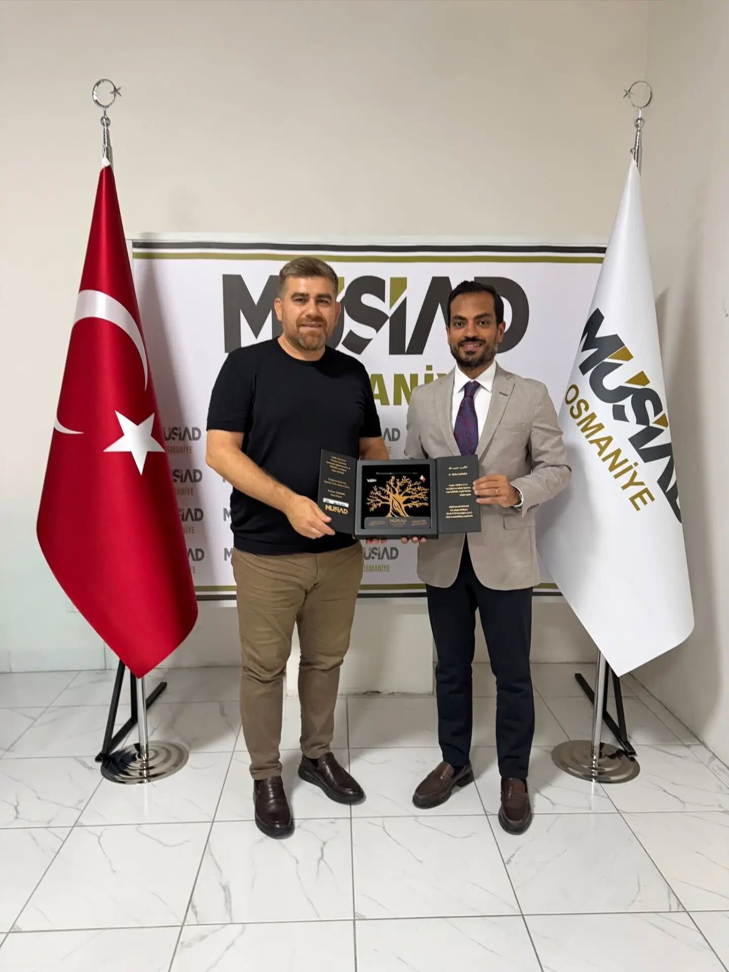Müsi̇ad Osmaniye’de Yeni Üyelere Hediye Verildi6