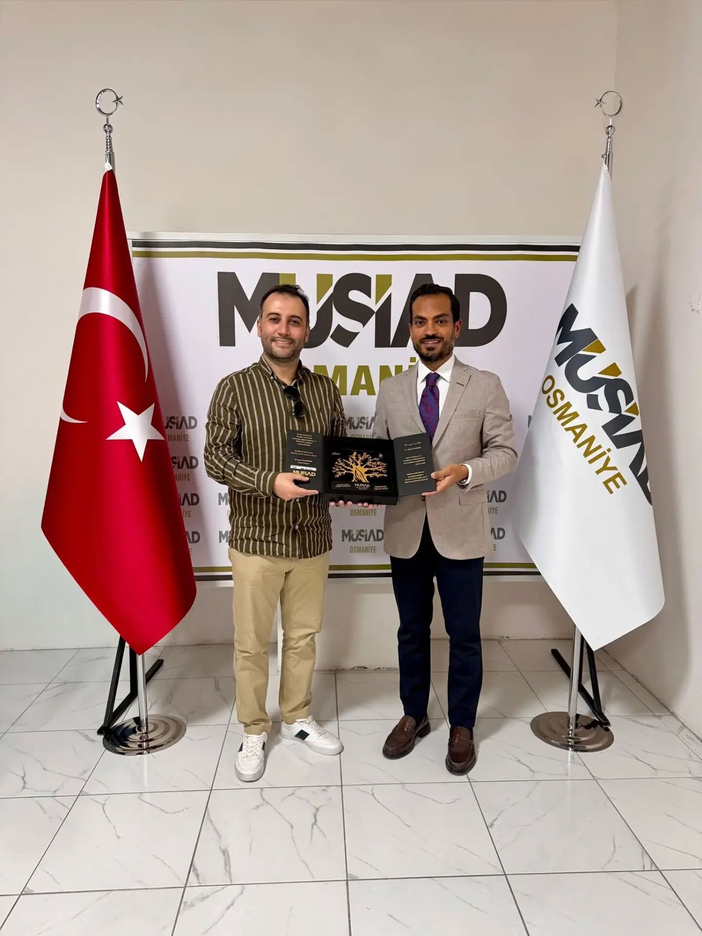 Müsi̇ad Osmaniye’de Yeni Üyelere Hediye Verildi7