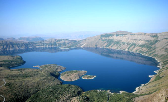 Nemrut Krater Gölü