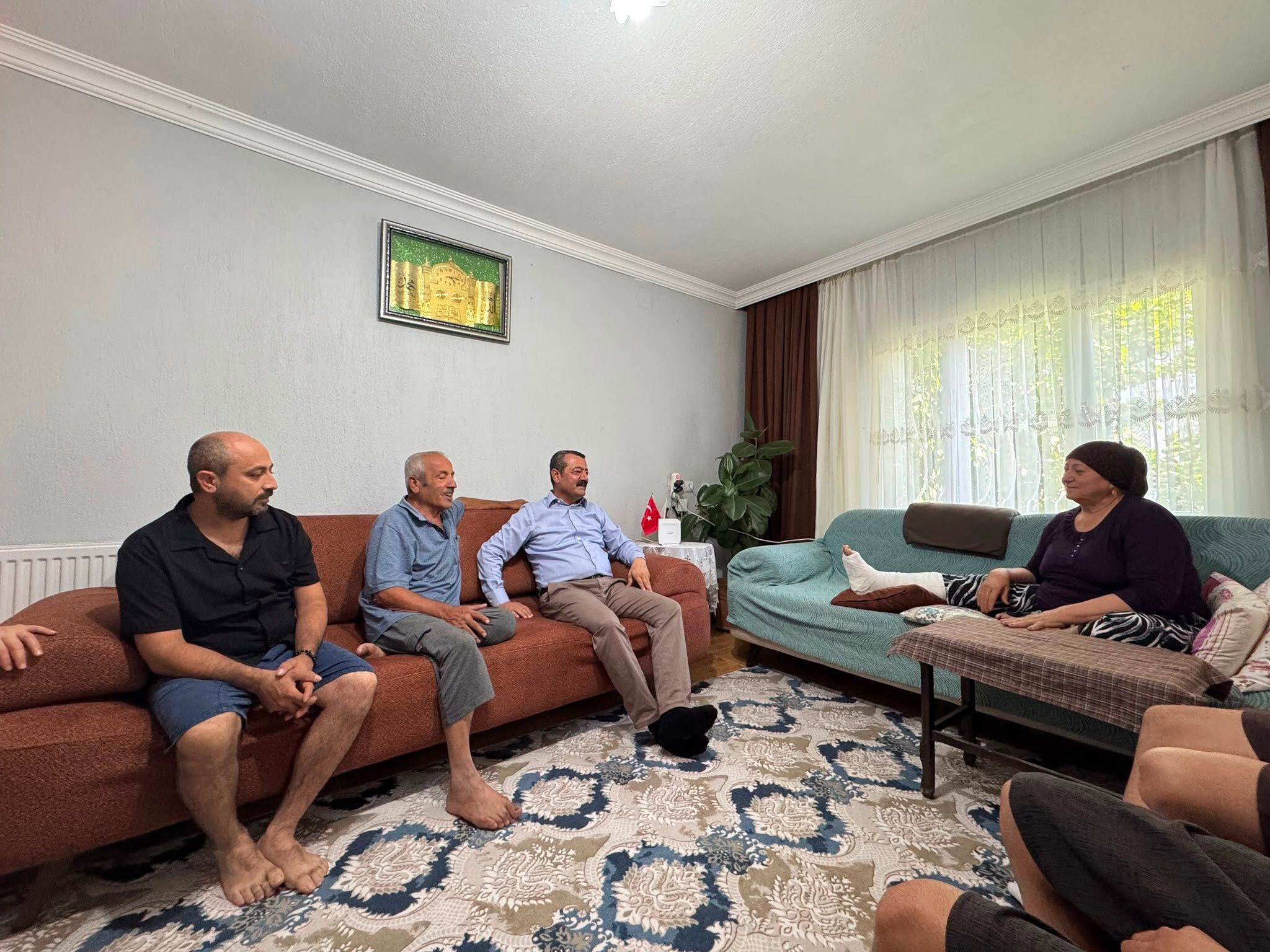 Ökkeş Aksoy’dan Hürü Çot’a Geçmiş Olsun Ziyareti2