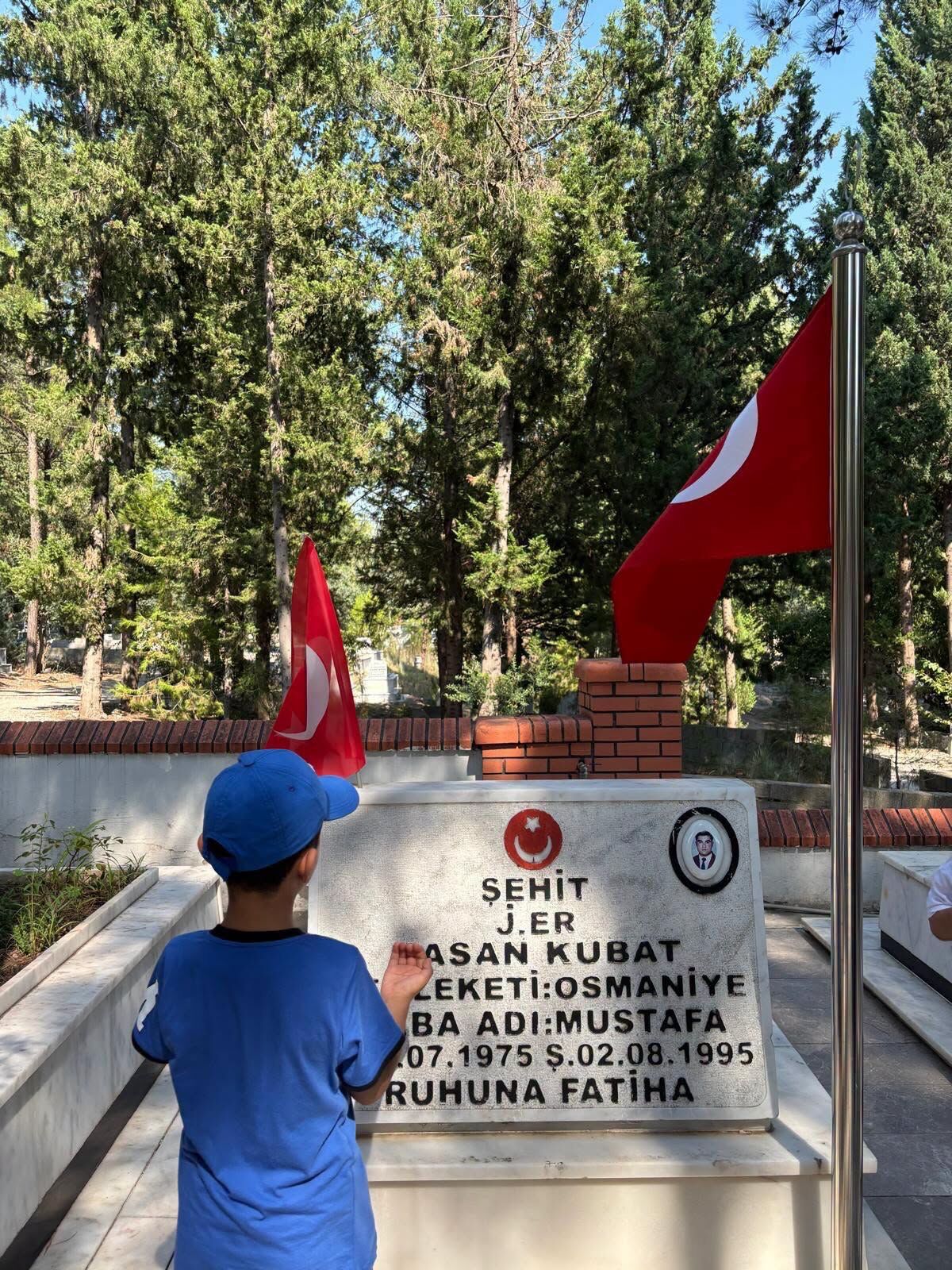 Osmaniye’de Çocuklar Şehitleri Dualarla Andı3