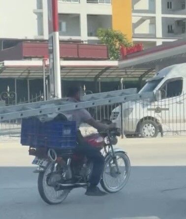 Osmaniye'de Şaşkına Çeviren Merdivenli Yolculuk