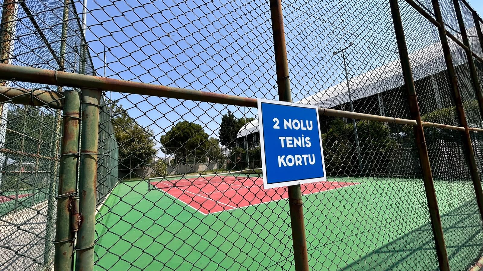 Osmaniye’de Tenis Kortları Yenileniyor (4)