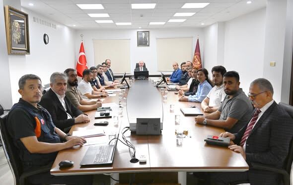 Osmaniye’de Toki̇ Deprem Konutları İçin Koordinasyon Toplantısı1
