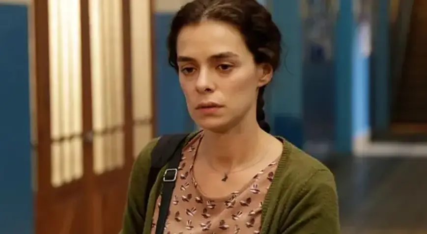 Özge Özpirinçci2