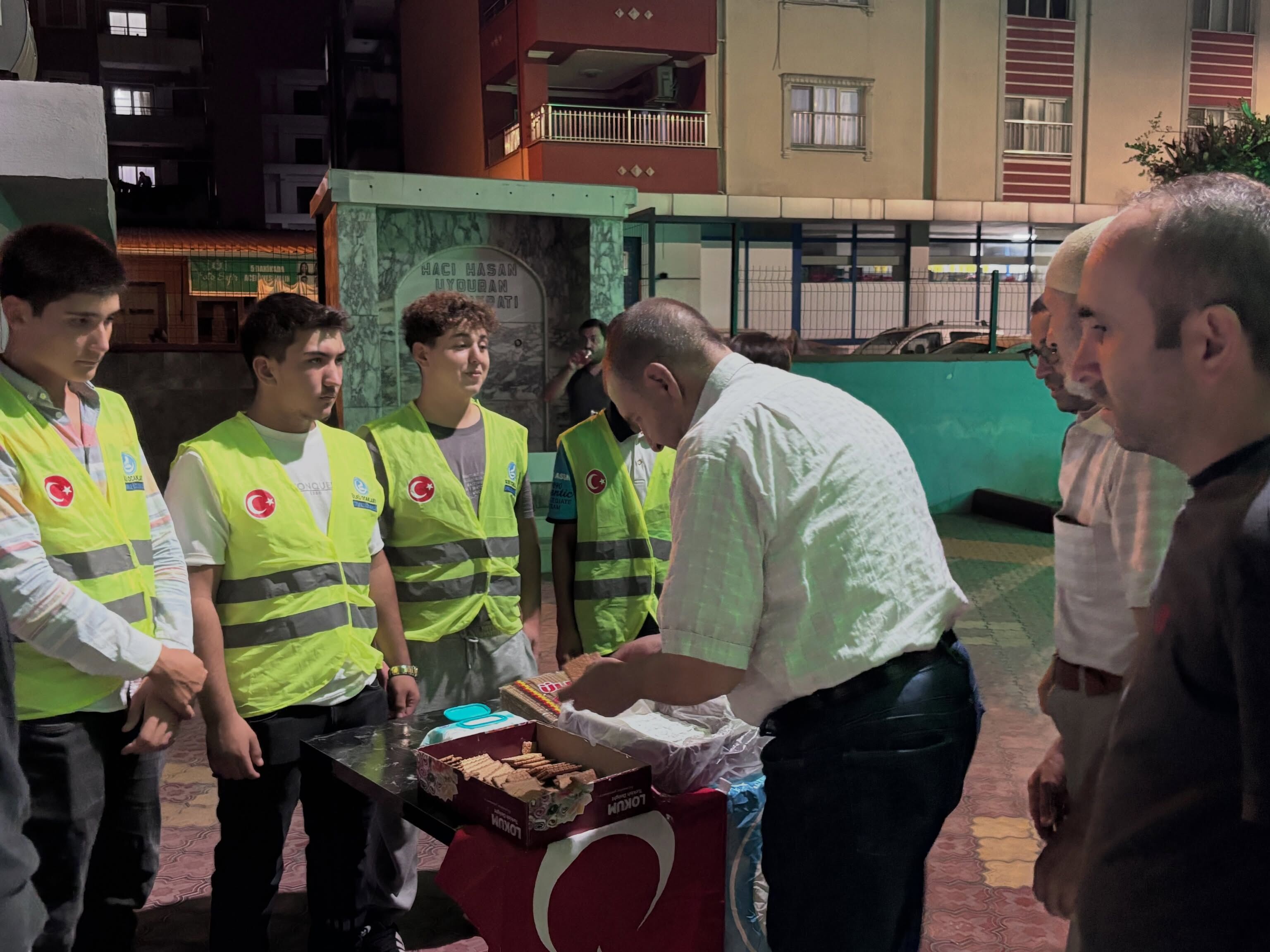 Toprakkale Ülkü Ocaklarından Kandil İkramı (2)