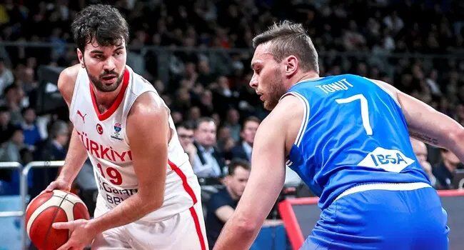 Türkiye İzlanda Basketbol Maçı2