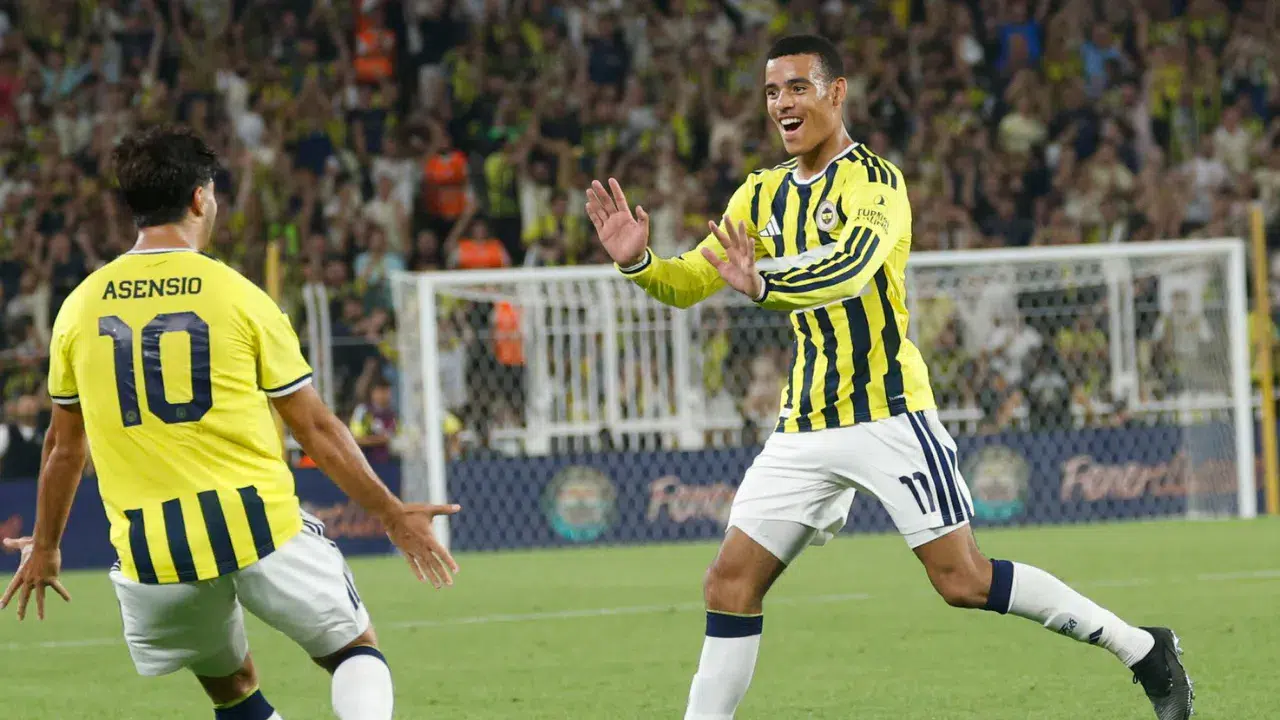 Ul H L Fenerbahce Sturm Grazi 2 Maglup Etti Greenwood Kadikoyde Siftah Yapti
