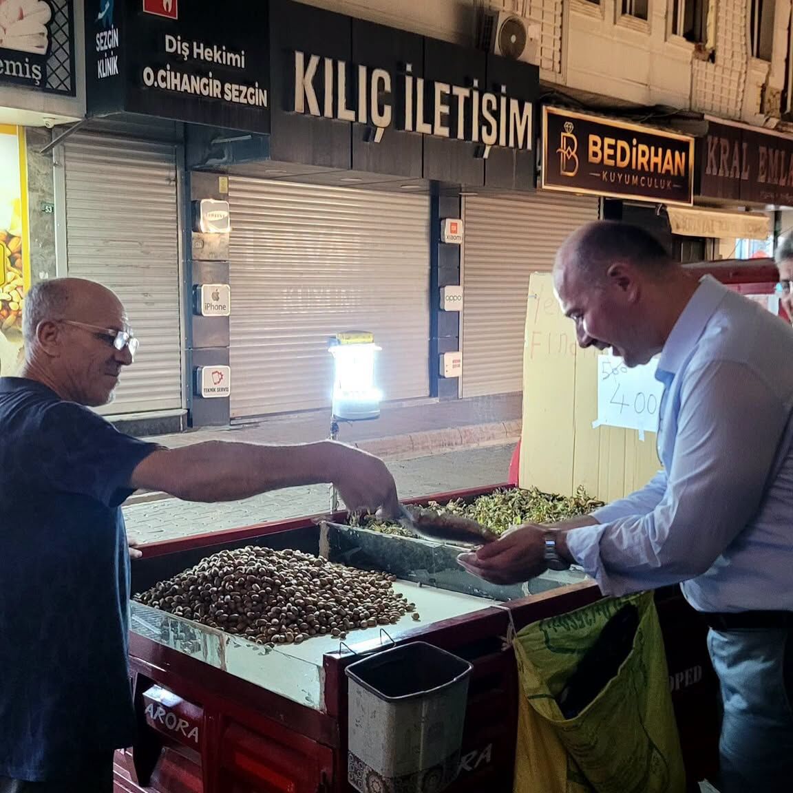 Vali Serdengeçti, Gece Esnaf Ve Vatandaşlarla Buluştu (3)