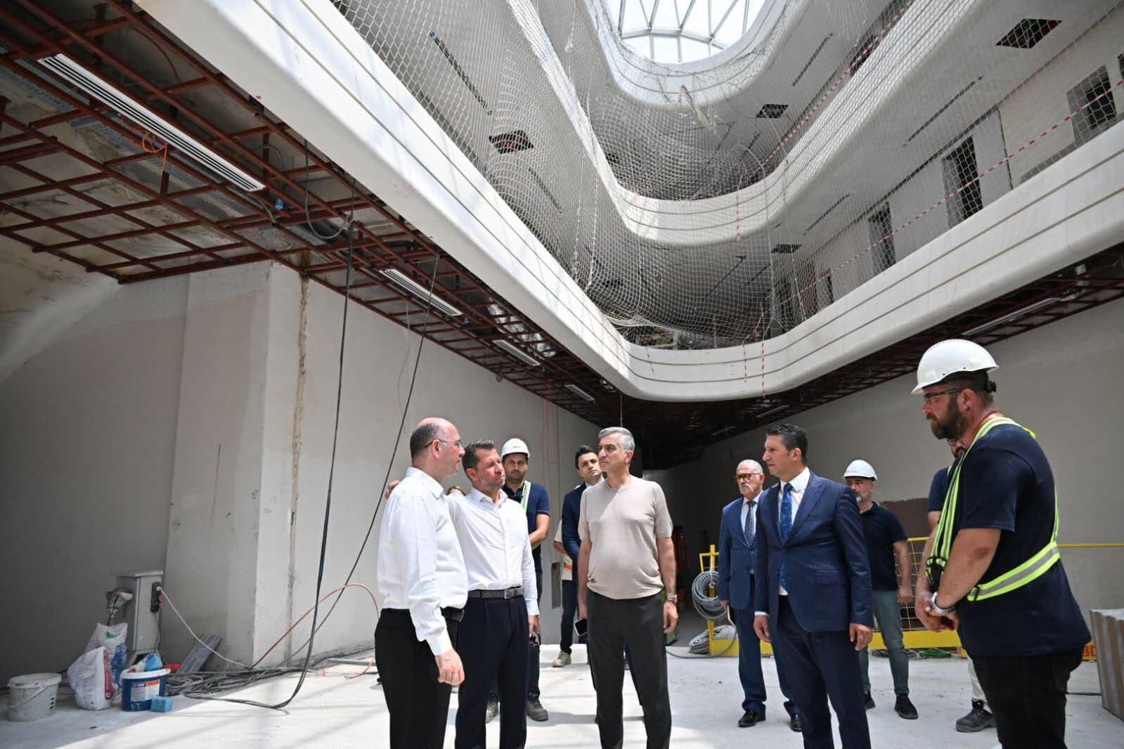 Vali Serdengeçti Radisson Otel Projesini İnceledi2