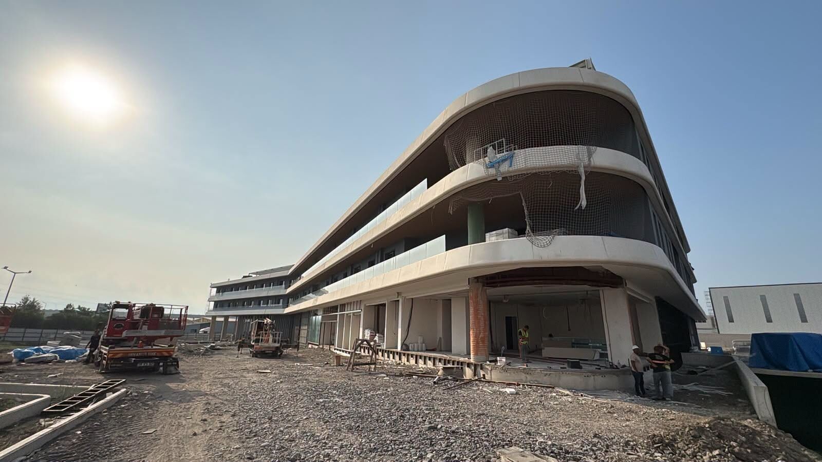 Vali Serdengeçti Radisson Otel Projesini İnceledi5