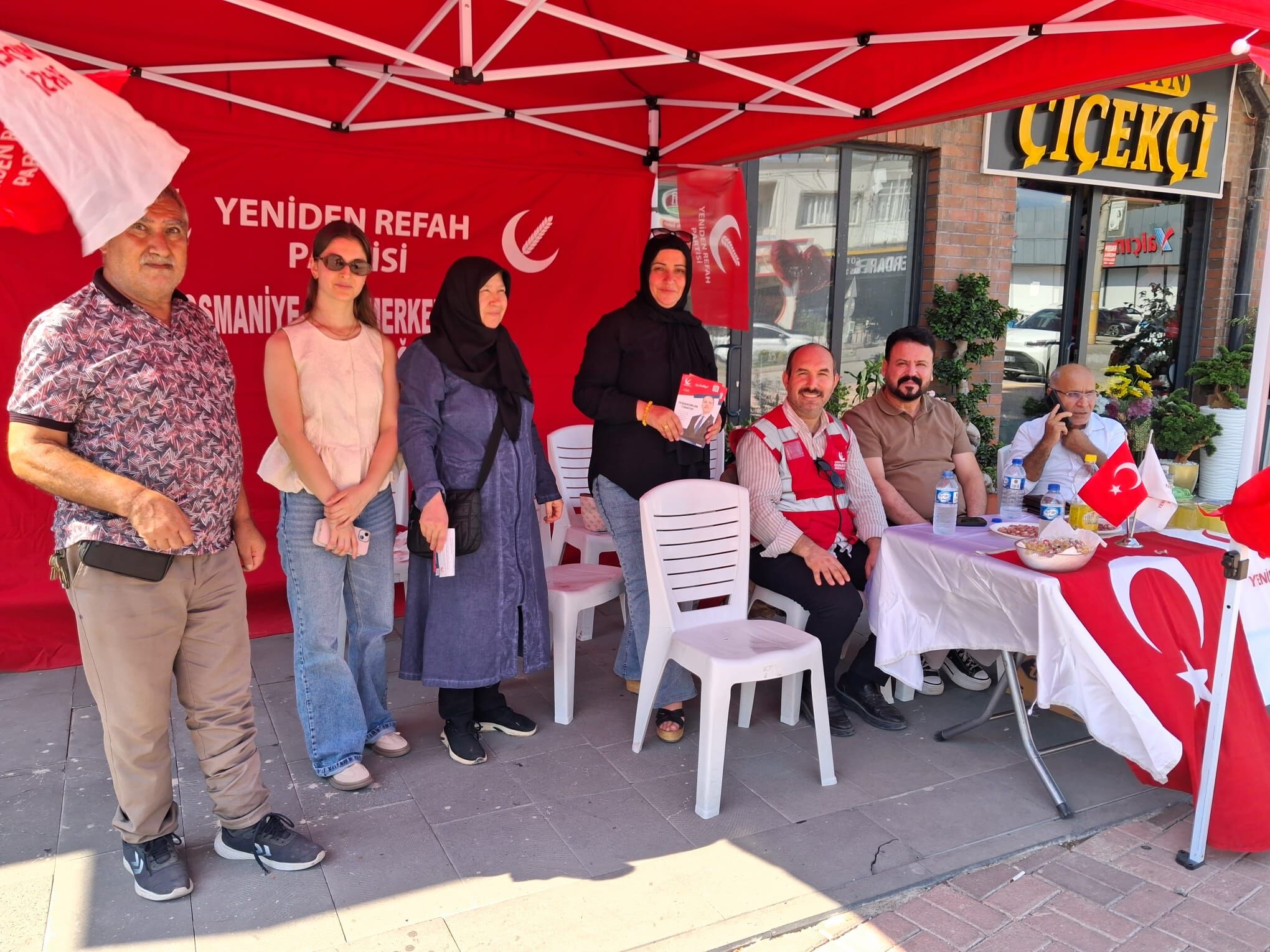 Yeniden Refah’ın Osmaniye Standına Yoğun İlgi (8)