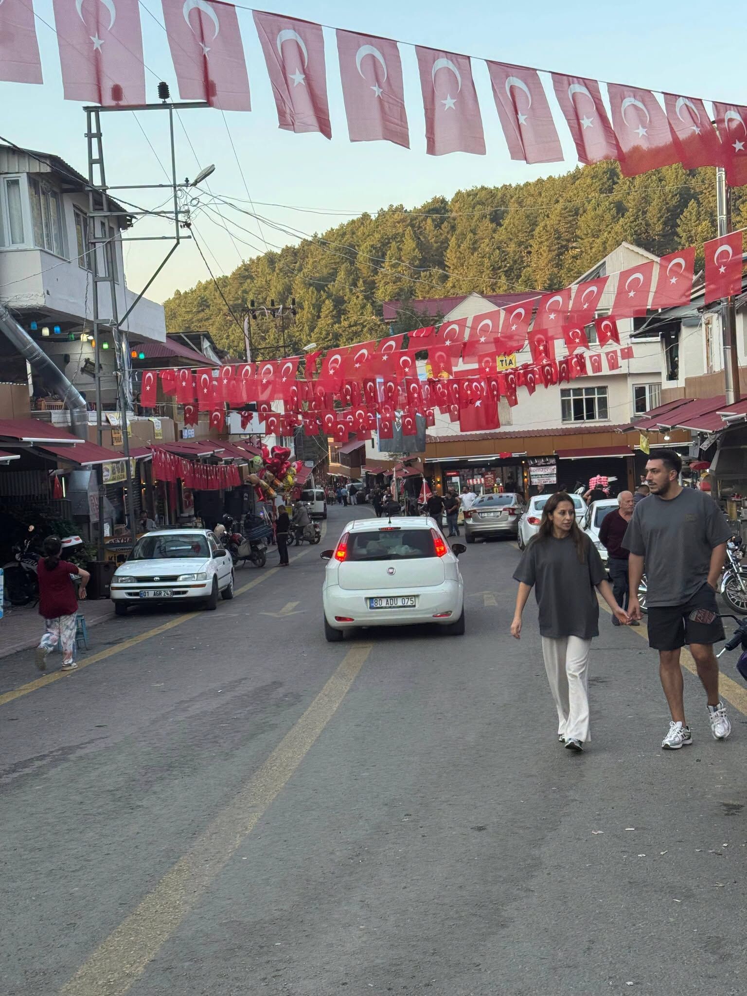 Zorkun Yaylası Çarşısından Yazın Son Gününe Manzaralar (3)