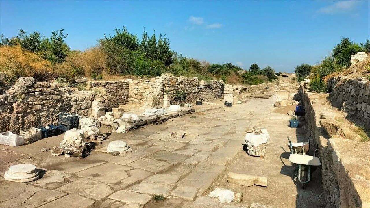 Side Antik Kenti’nde Herakles Kapısı Gün Yüzüne Çıktı