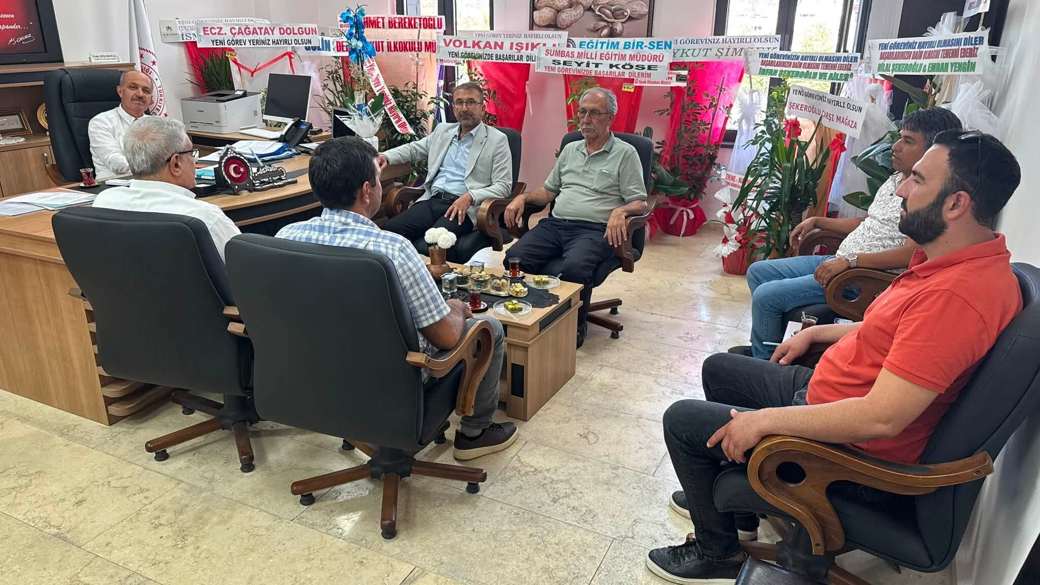 AK Parti Kadirli’den Milli Eğitim Müdürü Şekeroğlu’na Ziyaret