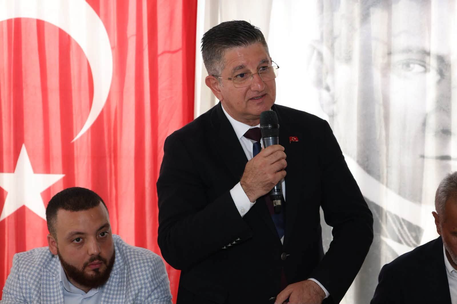 Hatay’da Belediye Başkanı Öntürk 3 İlçede Muhtarlarla Buluştu