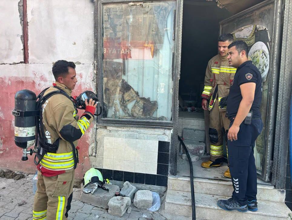 Antakya’da İş Yeri Yangını Kısa Sürede Söndürüldü
